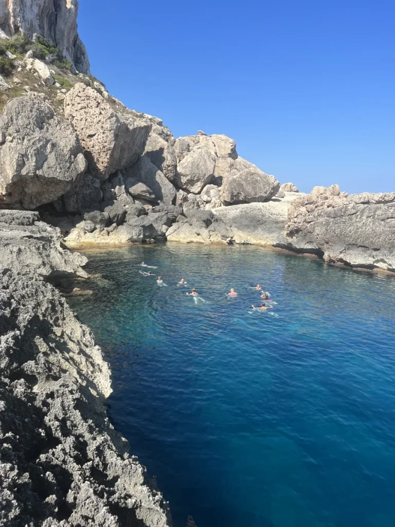 natural pool hike station beginner 09